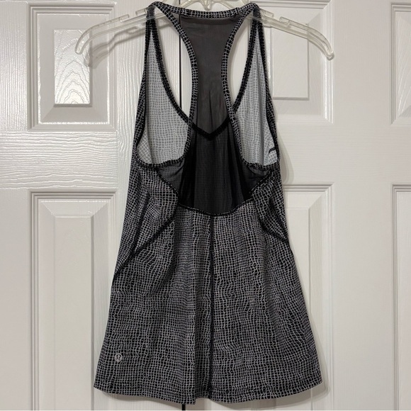 Lululemon Wild & Free Tank Top In Fall Net White & Black Size 6 - Picture 7 of 7